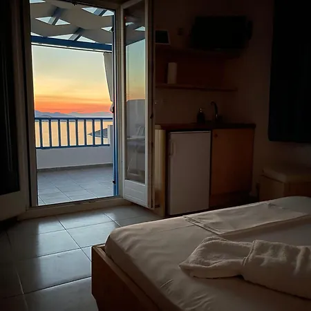 Meltemi Retreat Guest house