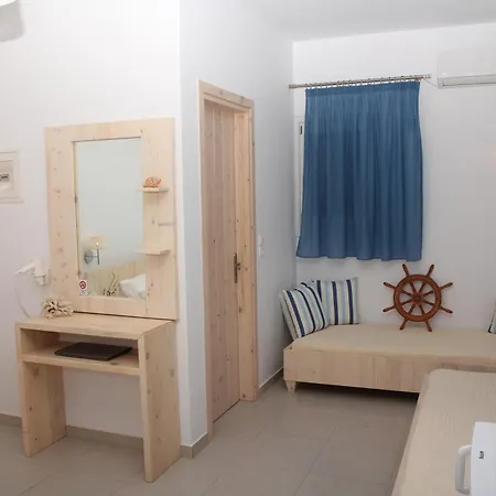 Guest house Meltemi Retreat Irakleia (Naxos)